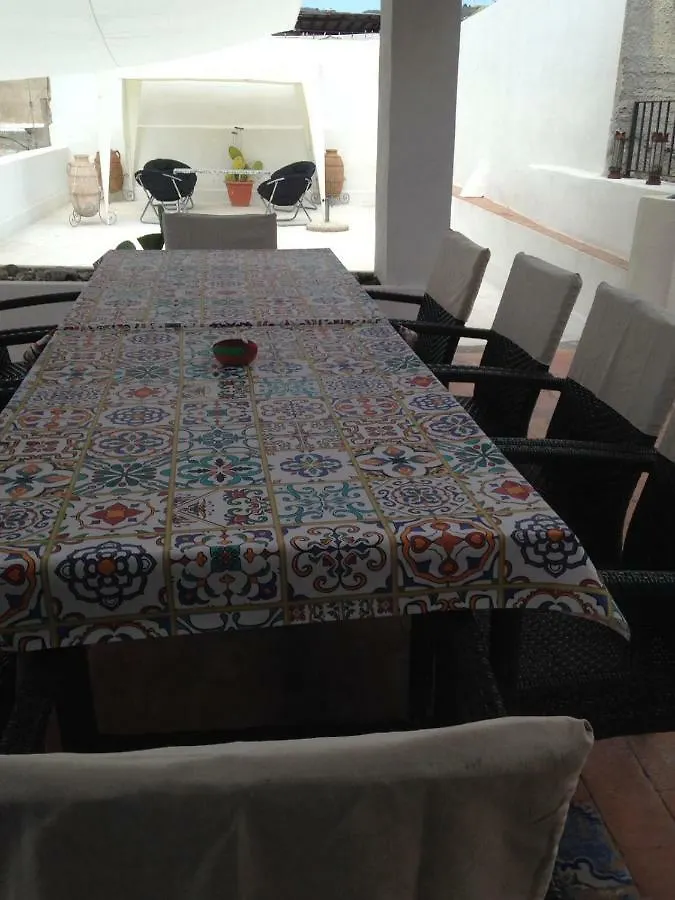 Morfeo33 Apartamento Lípara 0*,